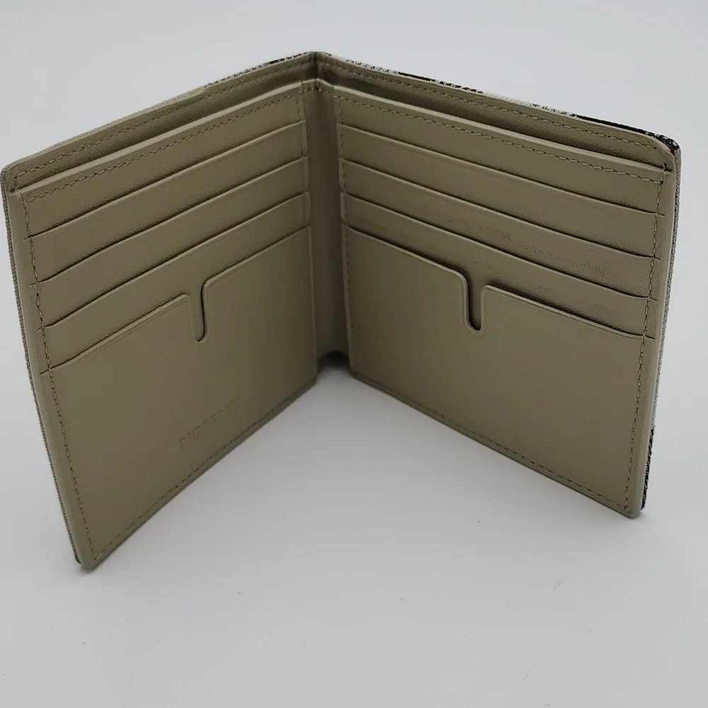 BurberryCheck Bifold Wallet - Picture 3 of 6